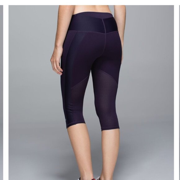 Lululemon Clip-In Crop Leggings 16" in Black Grape size 6 cycling biking - Picture 1 of 14